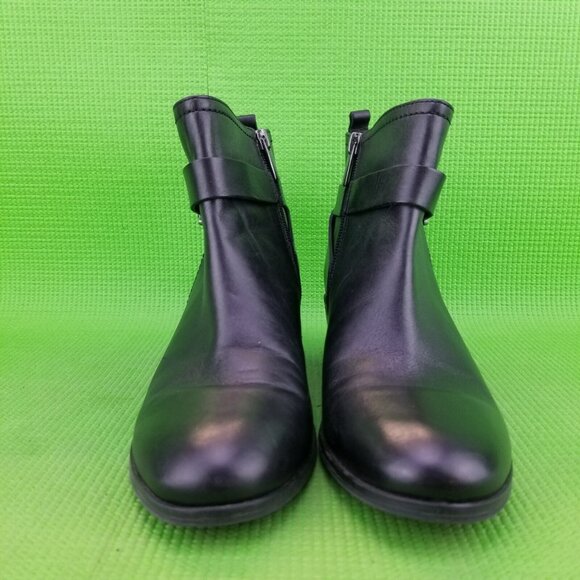 ✅Vince Camuto PEAMER Black Leather Ankle Booties W/Strap Womens 8M Western Style - Picture 6 of 11